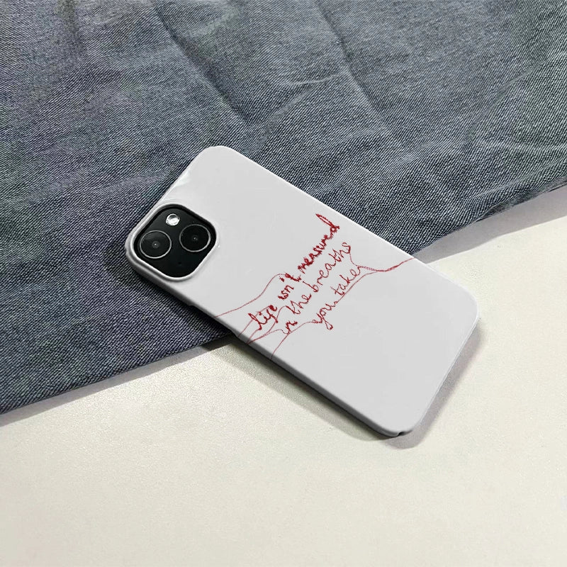 미니멀리스트 화이트 폰 케이스 - "인생은 측정할 수 없다"