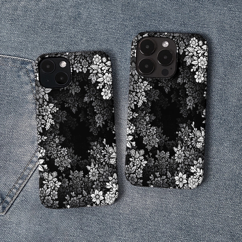 우아한 꽃무늬 폰 케이스 - 클래식한 블랙 & 화이트 디자인