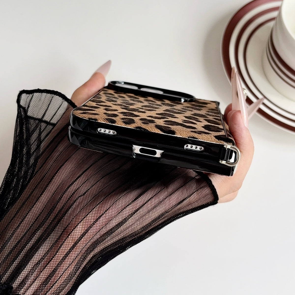 Textured Handle iPhone Duo Case - Original product photo 5