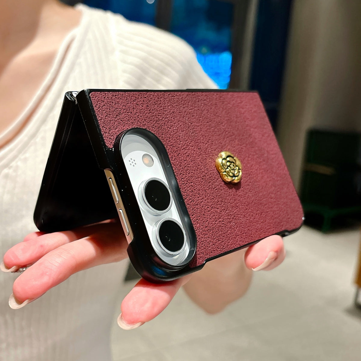 Camellia Textured iPhone Duo Case - Original product photo 12