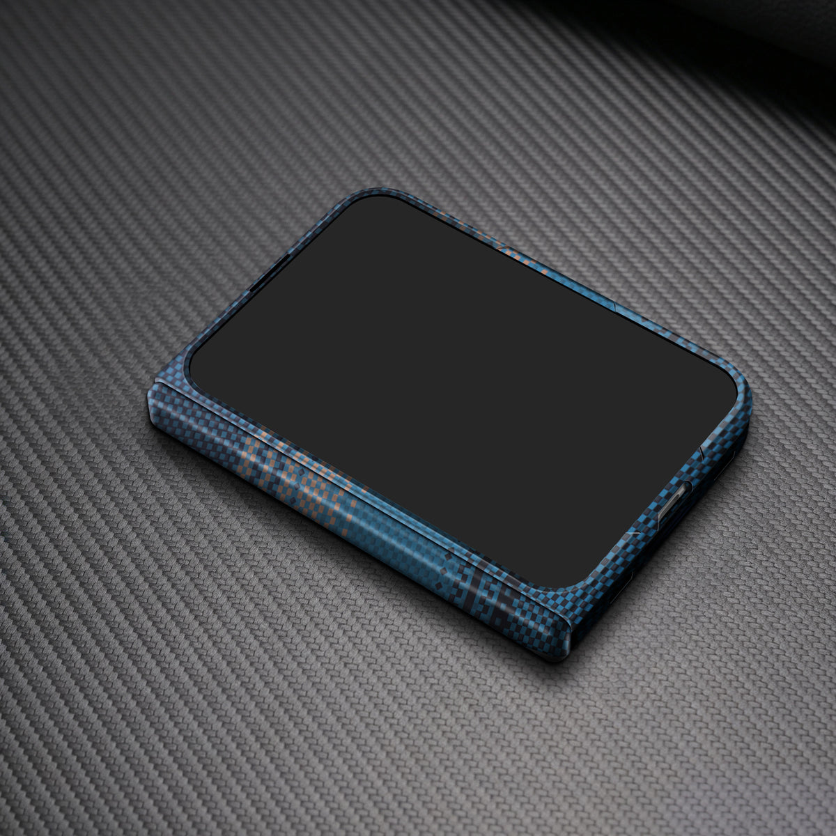 caseease carbon-texture iPhone Duo case with frame, product photo
