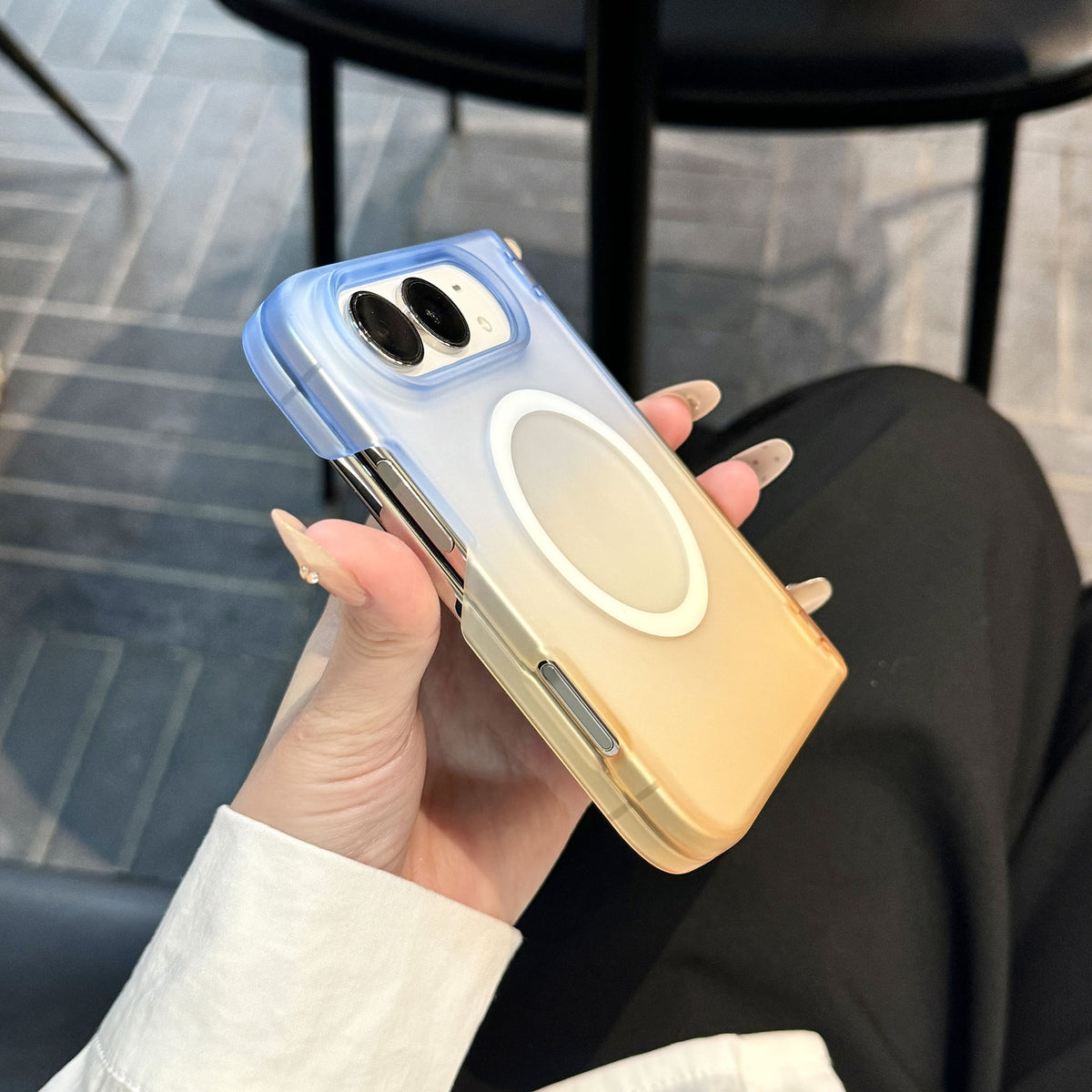 caseease vivid two-tone gradient iPhone Duo case, product photo