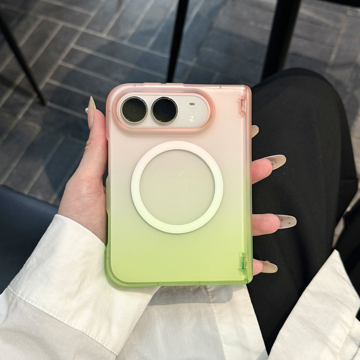 caseease vivid two-tone gradient iPhone Duo case - Pink Green, product photo