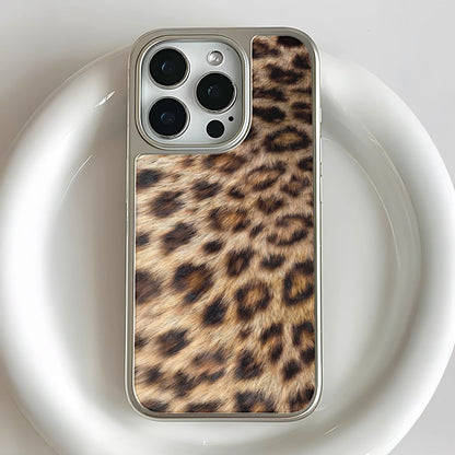 Holographic Chrome Leopard Print Phone Case - Stylish Animal Pattern
