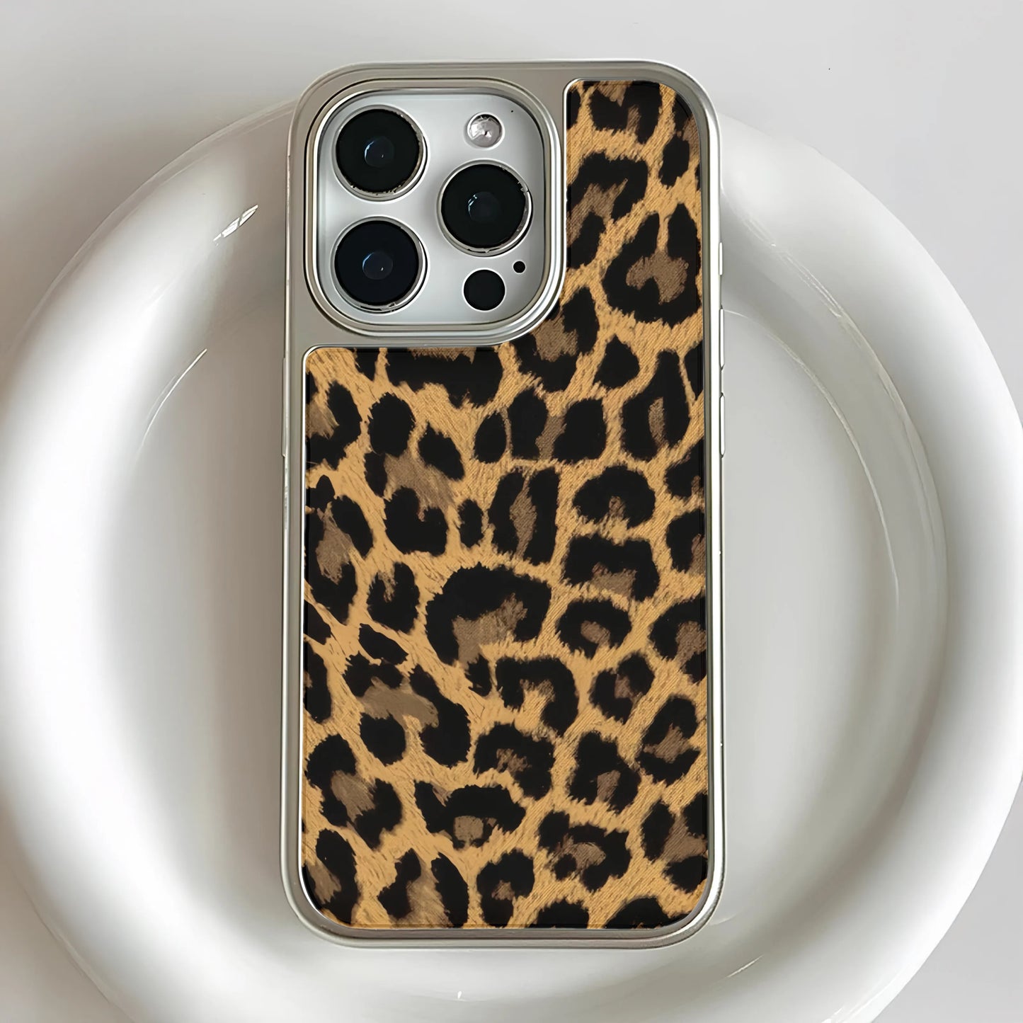 Funda holográfica de leopardo cromada para iPhone 14 - Estampado animal feroz