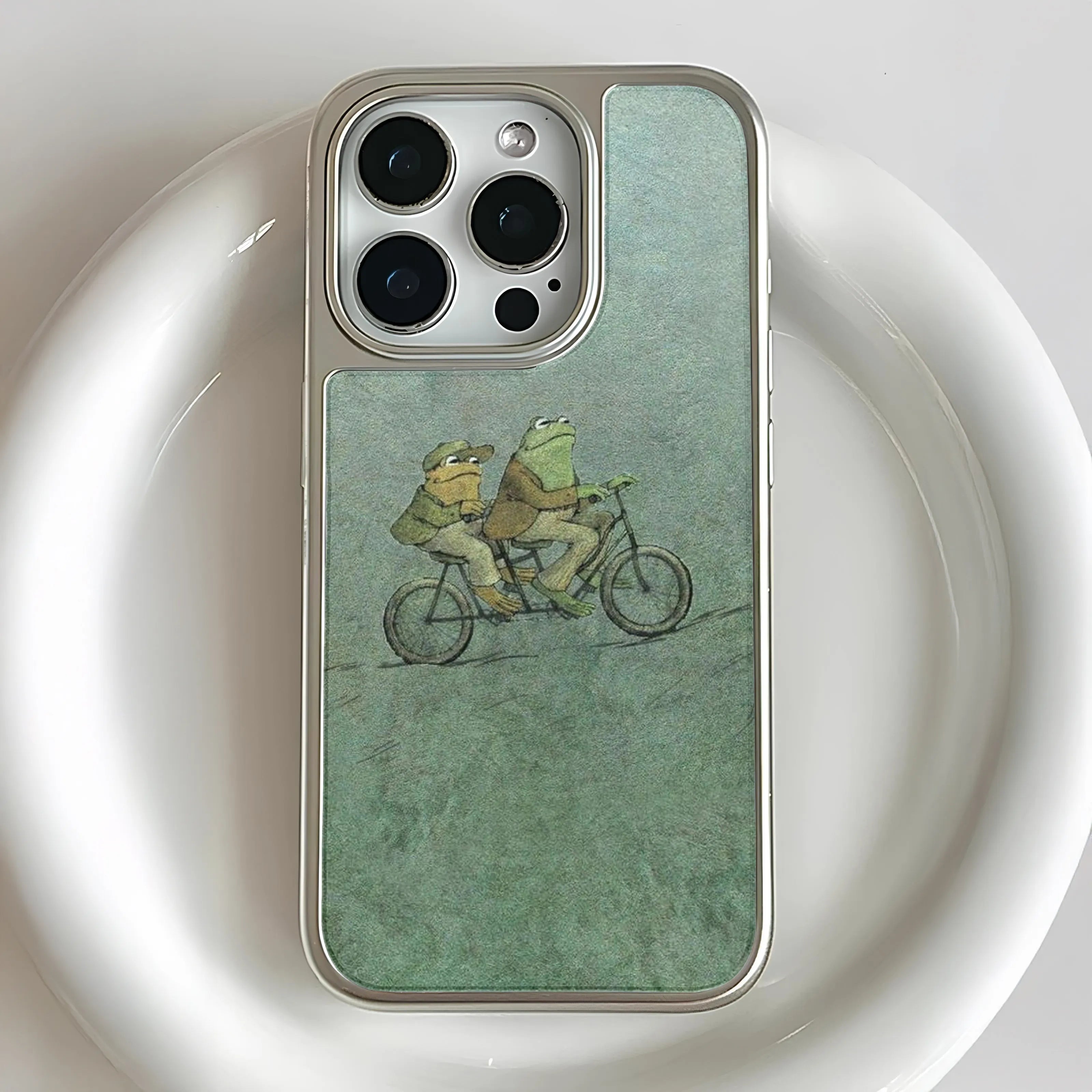Holographic Chrome Frog Bicycle Phone Case - Unique Artistic Design