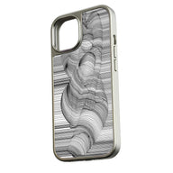 Funda holográfica cromada para iPhone 15 Pro - Diseño artístico de líneas negras