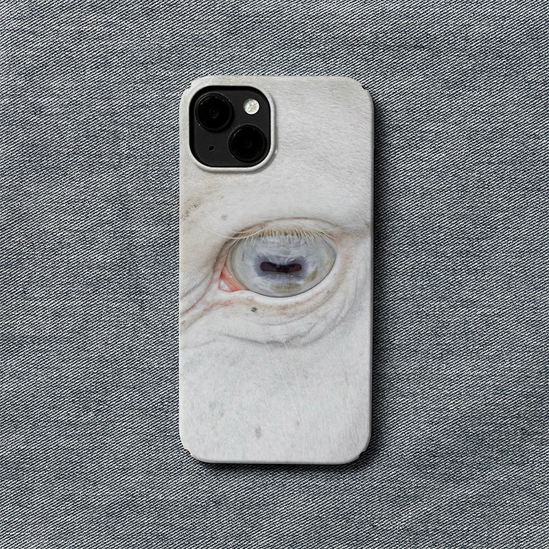 Minimalist Horse Eye Phone Case 2025 – Intriguing Close-Up Design