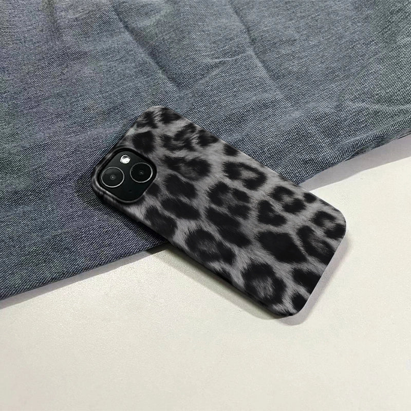 Elegant Gray Leopard iPhone Case – Subtle Animal Print