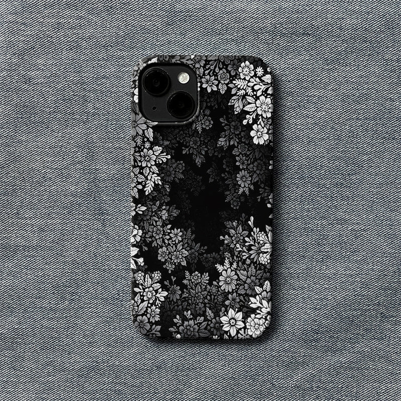 Elegant Floral Pattern Phone Case – Classic Black & White Design