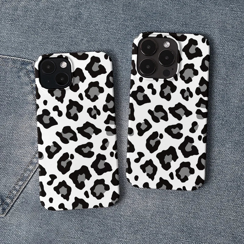 Modern Black & White Cheetah iPhone Case – Sleek Animal Print
