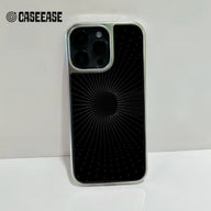 iPhone 15 Pro용 홀로그램 크롬 폰 케이스 - 블랙 스파이럴 디자인