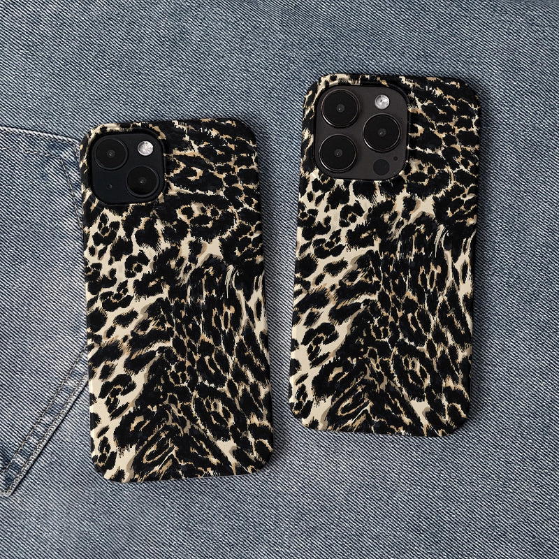 Textured Leopard iPhone Case – Bold & Durable Protection