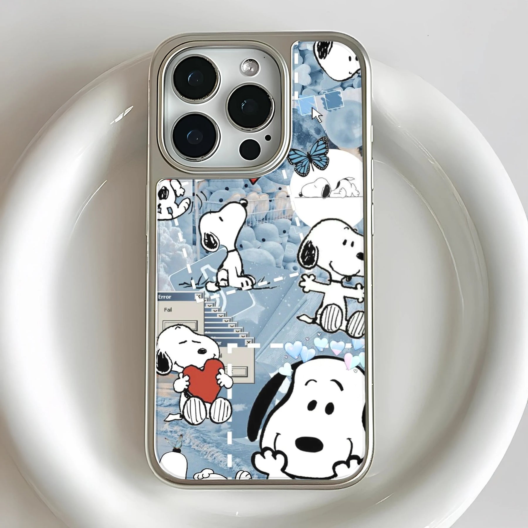 Funda para teléfono con dibujos de Snoopy: diseño holográfico y estética colorida