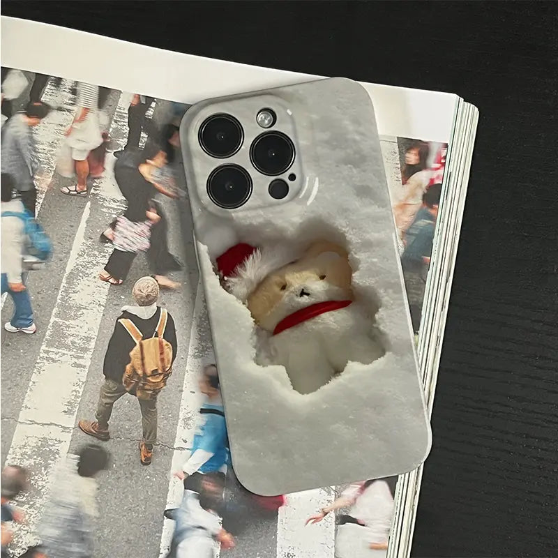 눈 덮인 크리스마스 베어 폰 케이스 - 아늑하고 축제적인 디자인