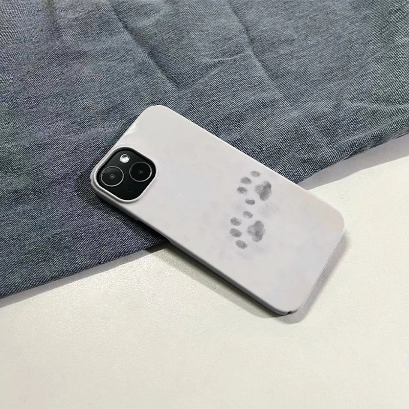 Minimalist Paw Print Phone Case – Subtle and Sentimental Design