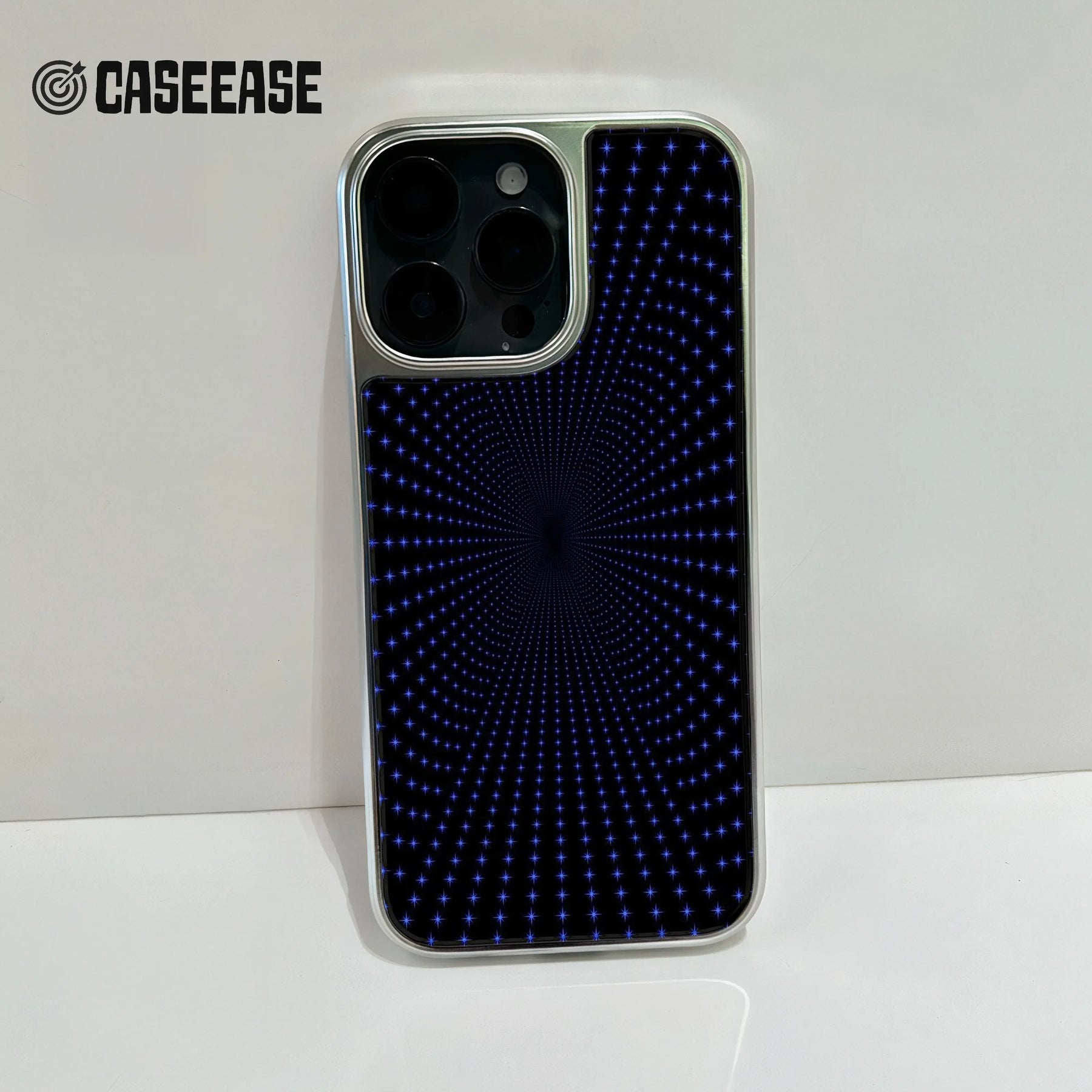iPhone 15 Pro용 홀로그램 크롬 폰 케이스 - 별이 빛나는 밤 디자인