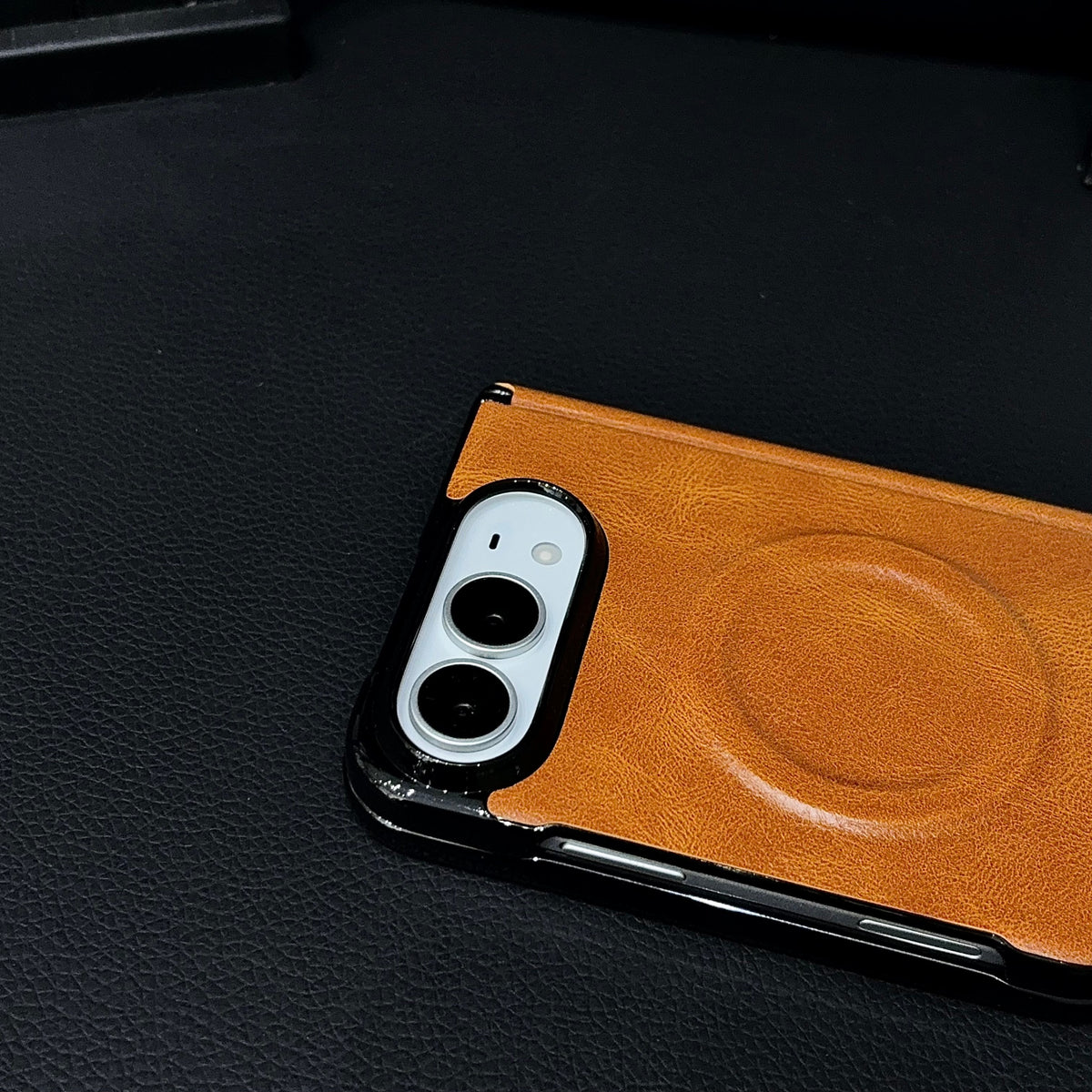Textured Hinge-Cover iPhone Duo Case - Original product photo 16