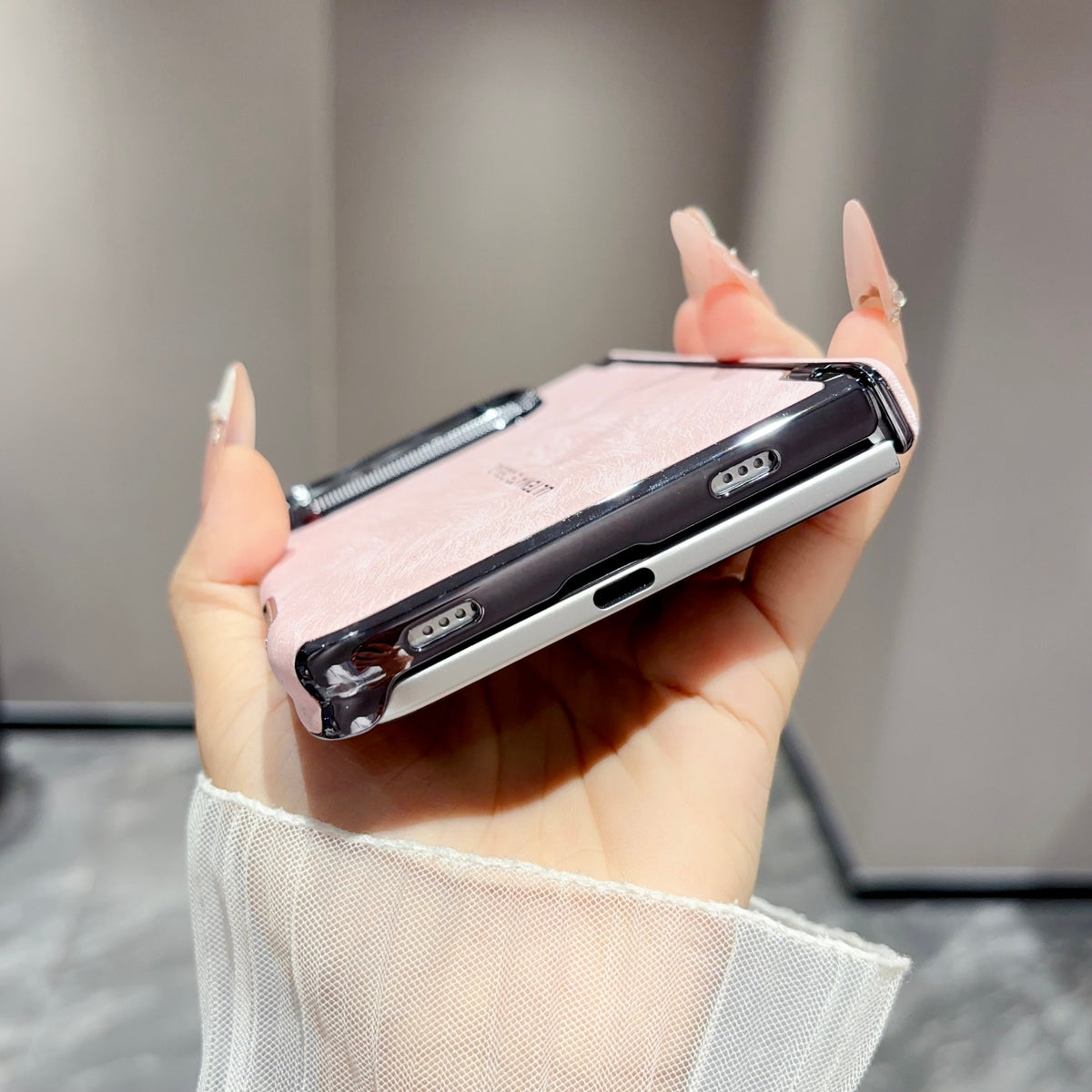 Pearlescent Metal-Edge iPhone Duo Case - Original product photo 4