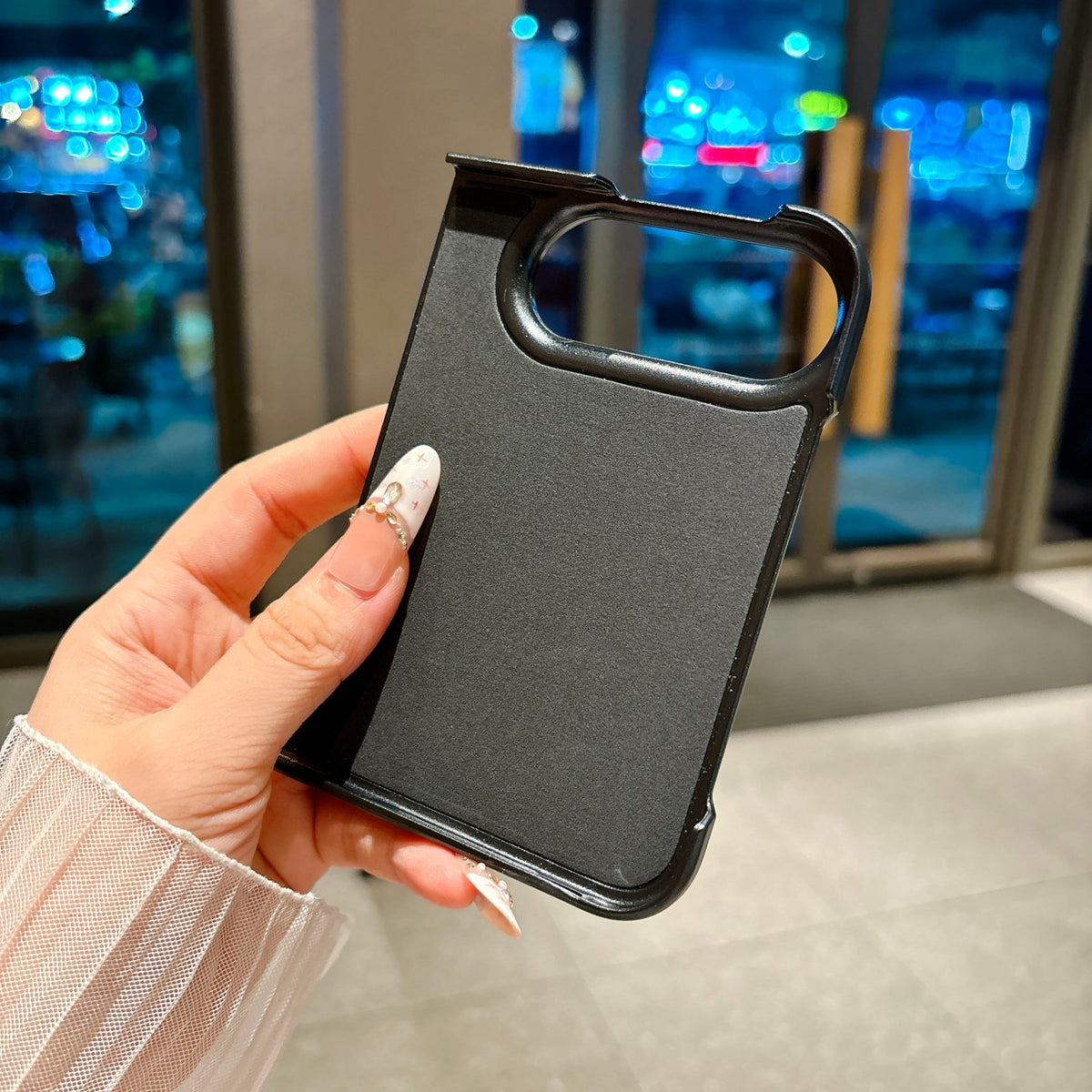 Camellia Textured iPhone Duo Case - Original product photo 15
