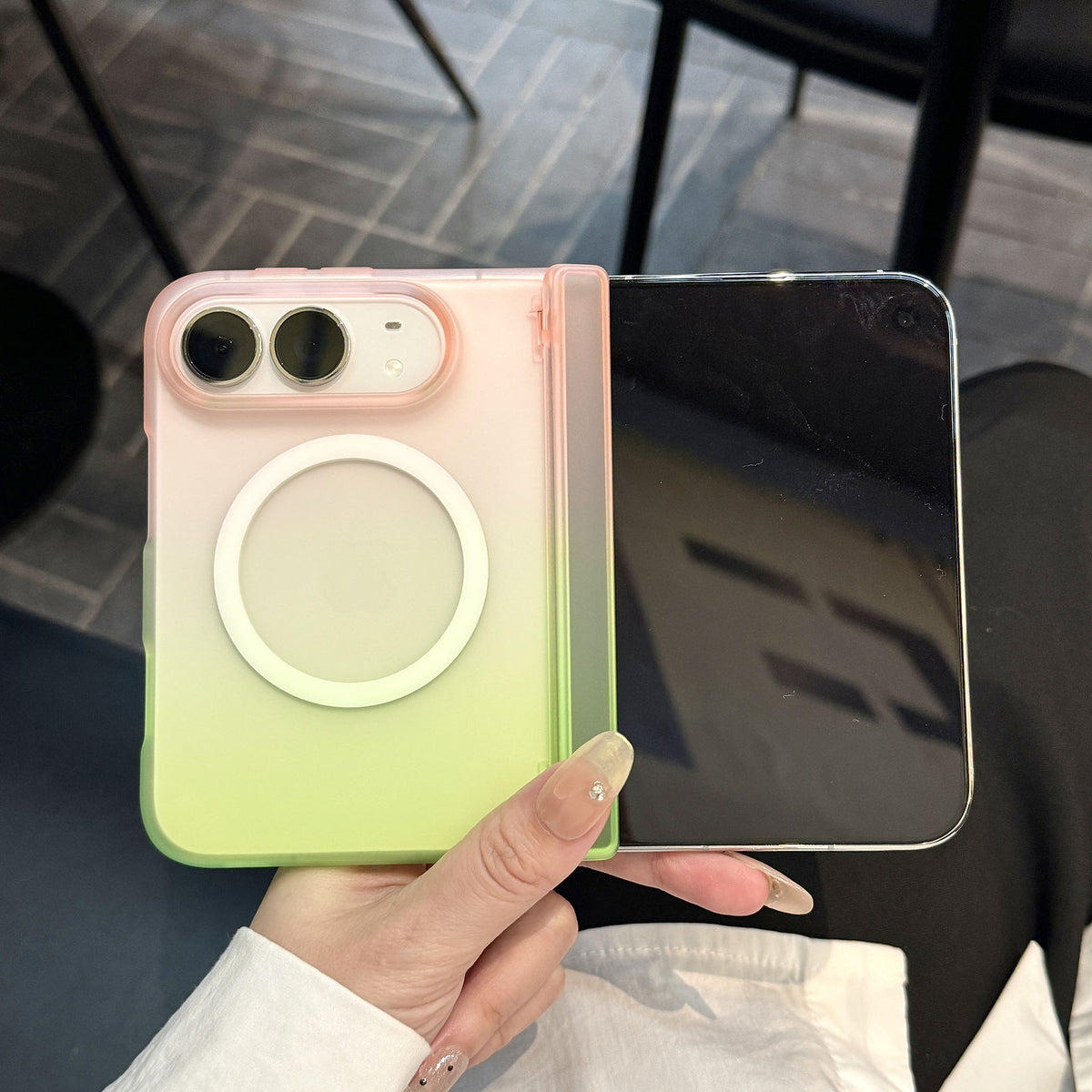 caseease vivid two-tone gradient iPhone Duo case, product photo